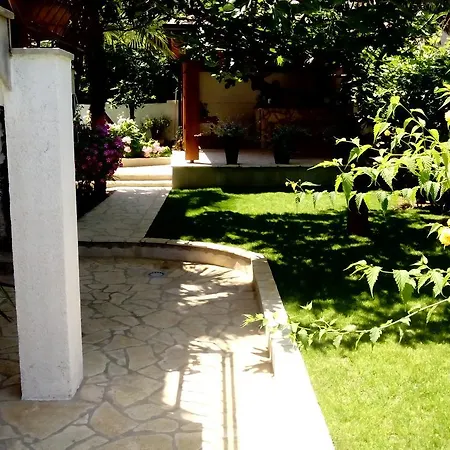 Apartments Peloza Porec Room photo