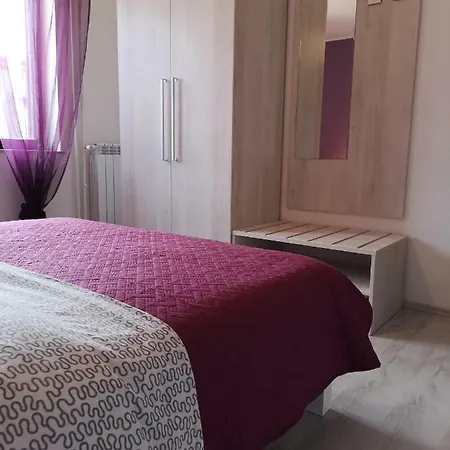 Apartments Peloza Porec Exterior photo