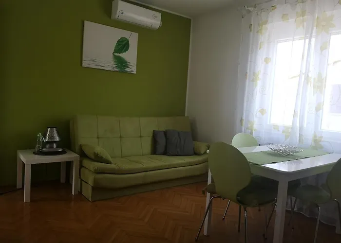 Apartments Peloza