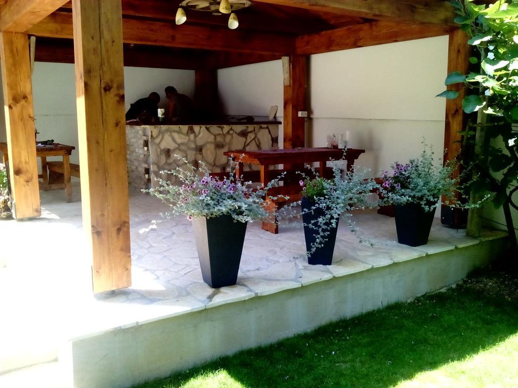Peloza Apartment *